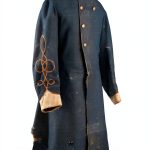Smithsonian Military Antiques Collectibles Book-0
